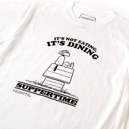 PEANUTS Cafe Tシャツ “DOG DISH” ホワイト 02