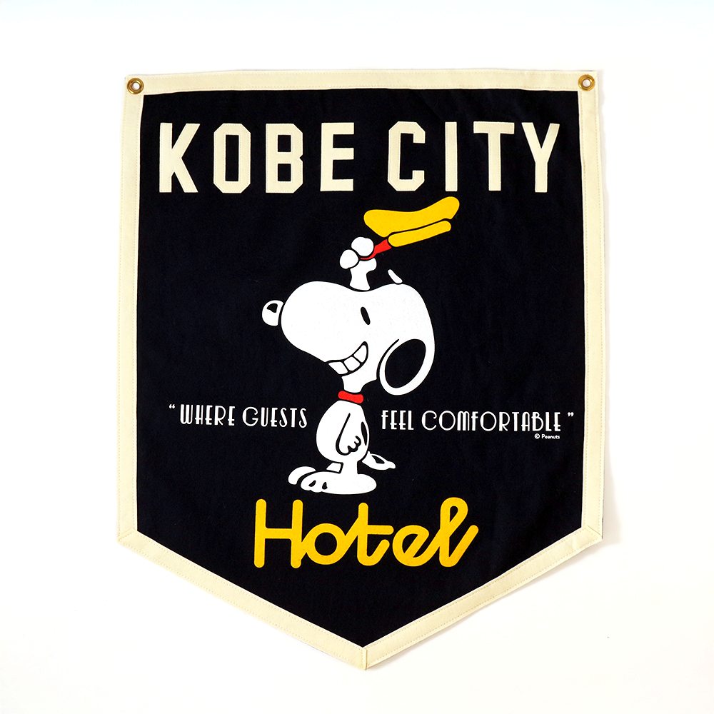 PEANUTS HOTEL ROOM45 OXFORD PENNANT キャンプフラッグ “AND THEYRE RIGHT!”