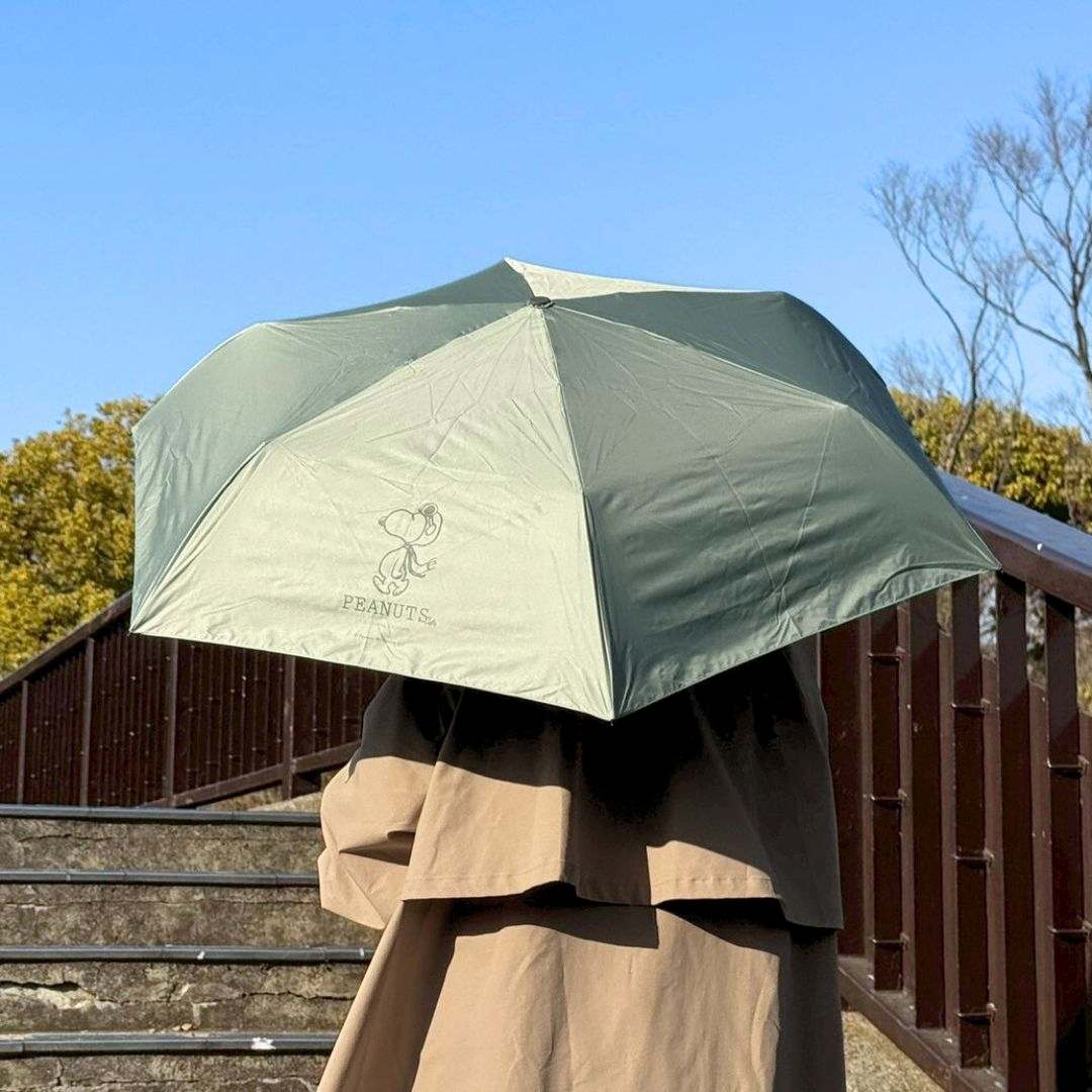 PEANUTS Cafe Umbrella フライングエース ペールグリーン
