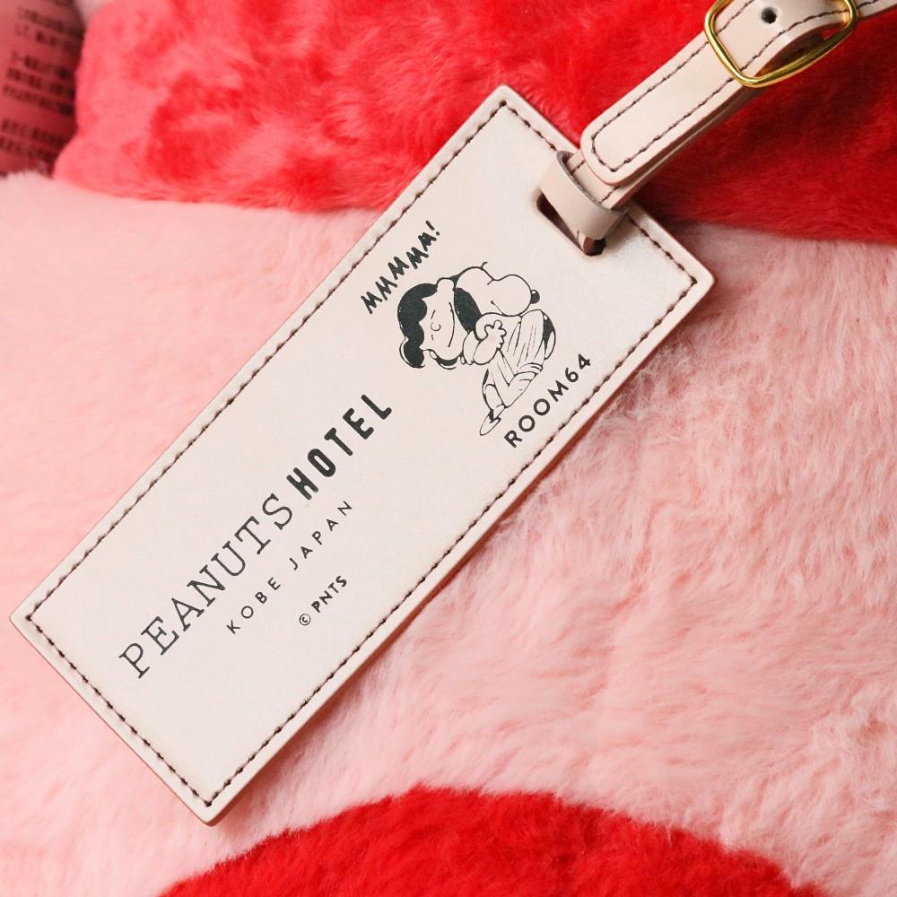 PEANUTS HOTEL ROOM64 特大ぬいぐるみ ”Happiness is a warm puppy” 02