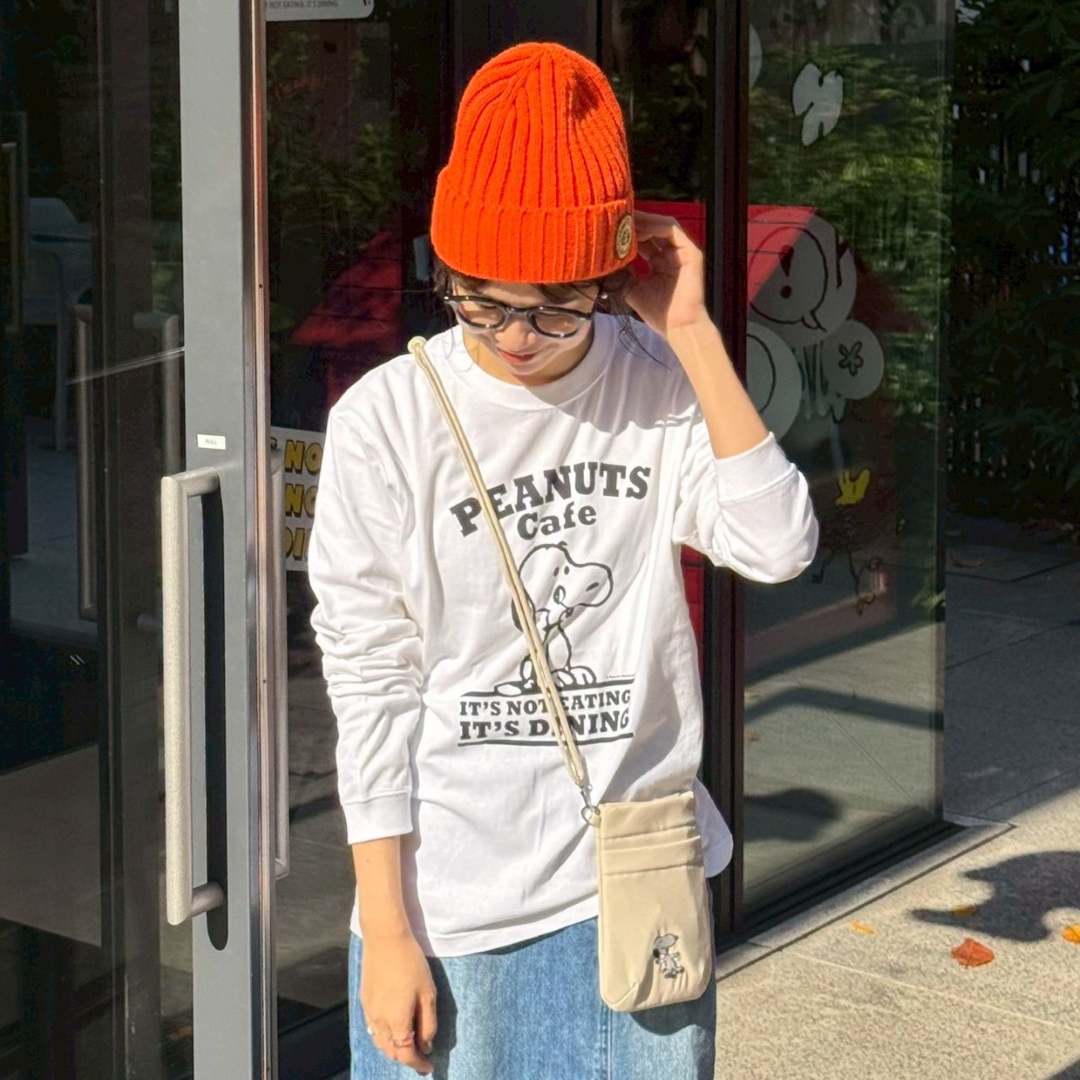 ロングスリーブTシャツ ロゴ ホワイト