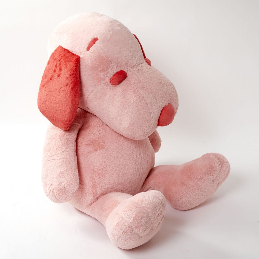 PEANUTS HOTEL ROOM64 特大ぬいぐるみ ”Happiness is a warm puppy” 02