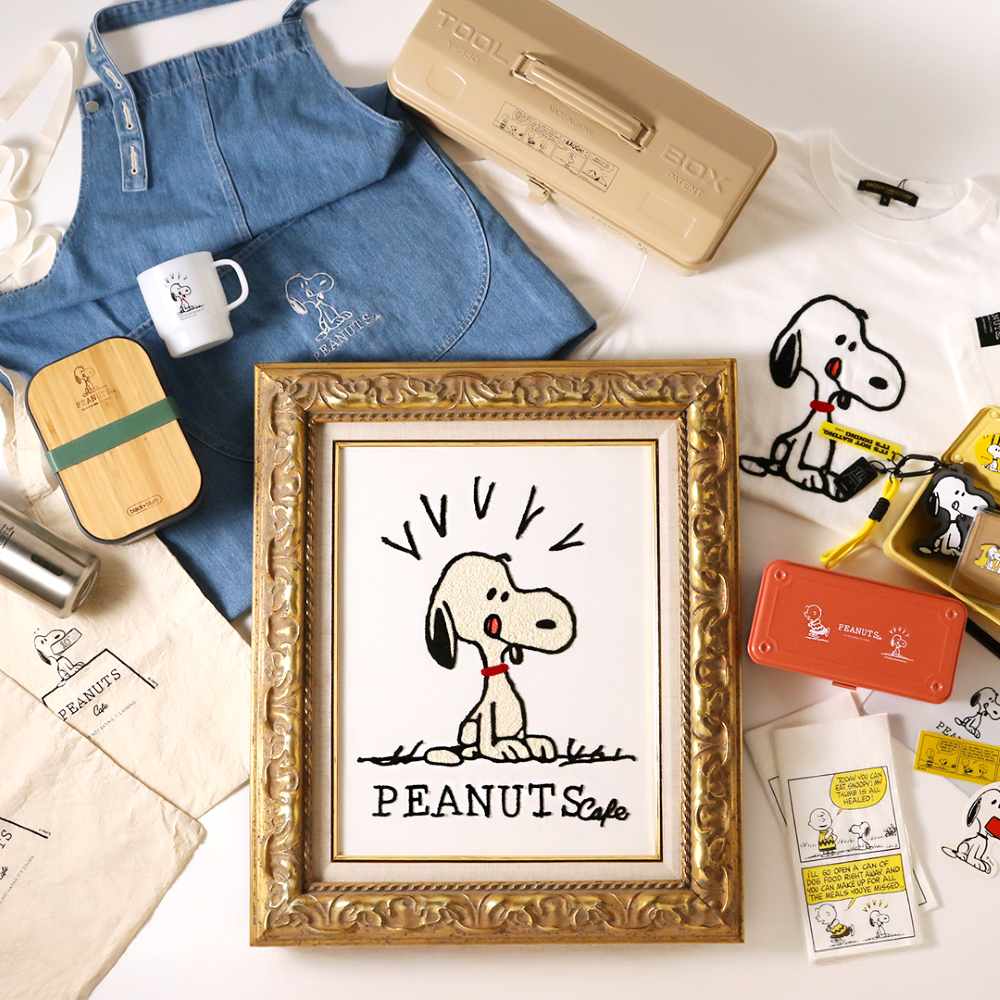 【未使用】PEANUTScafe オリジナルプレート　2枚セット PEANUTS Cafe」のオンラインショップが7/24(水)よりサイト